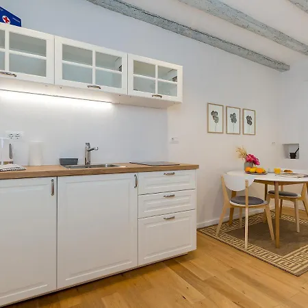 Cozy Montalbano Studios By Irundo Rovinj Exterior foto