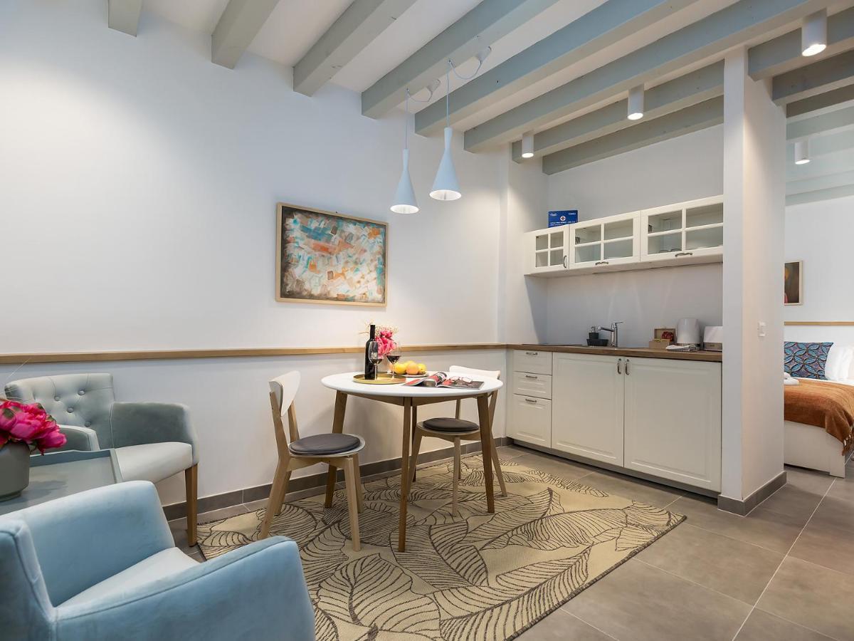 Cozy Montalbano By Irundo